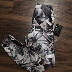 BNWT Nike Power Dry-fit Legend Tight (Medium)